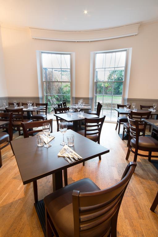 Hewitts Hotel And Restaurant Newport  Zewnętrze zdjęcie